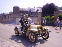 2 photos du handicap à Gaillon suivies de voitures anciennes aux Andelys ce samedi!