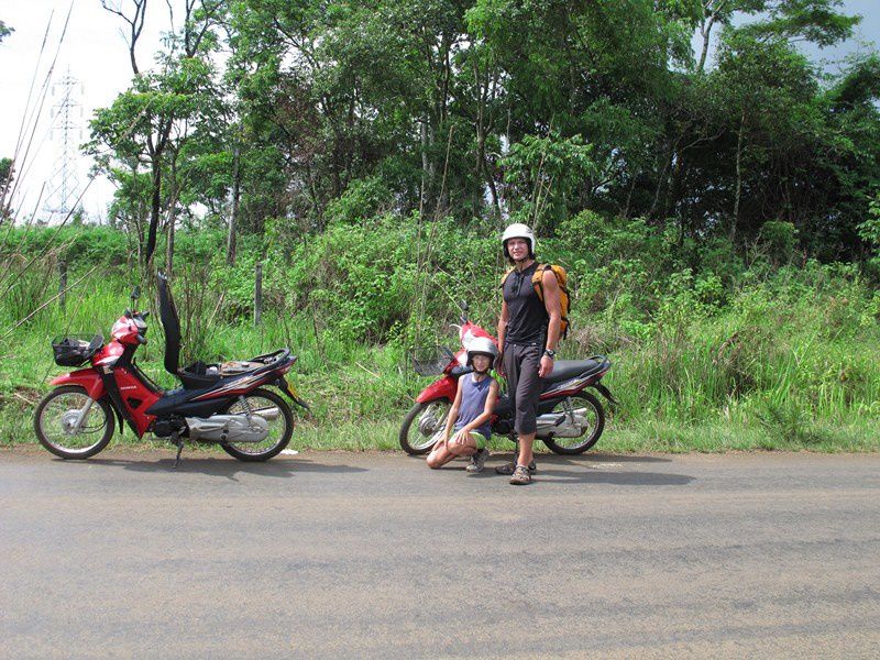 ALBUM - LAOS