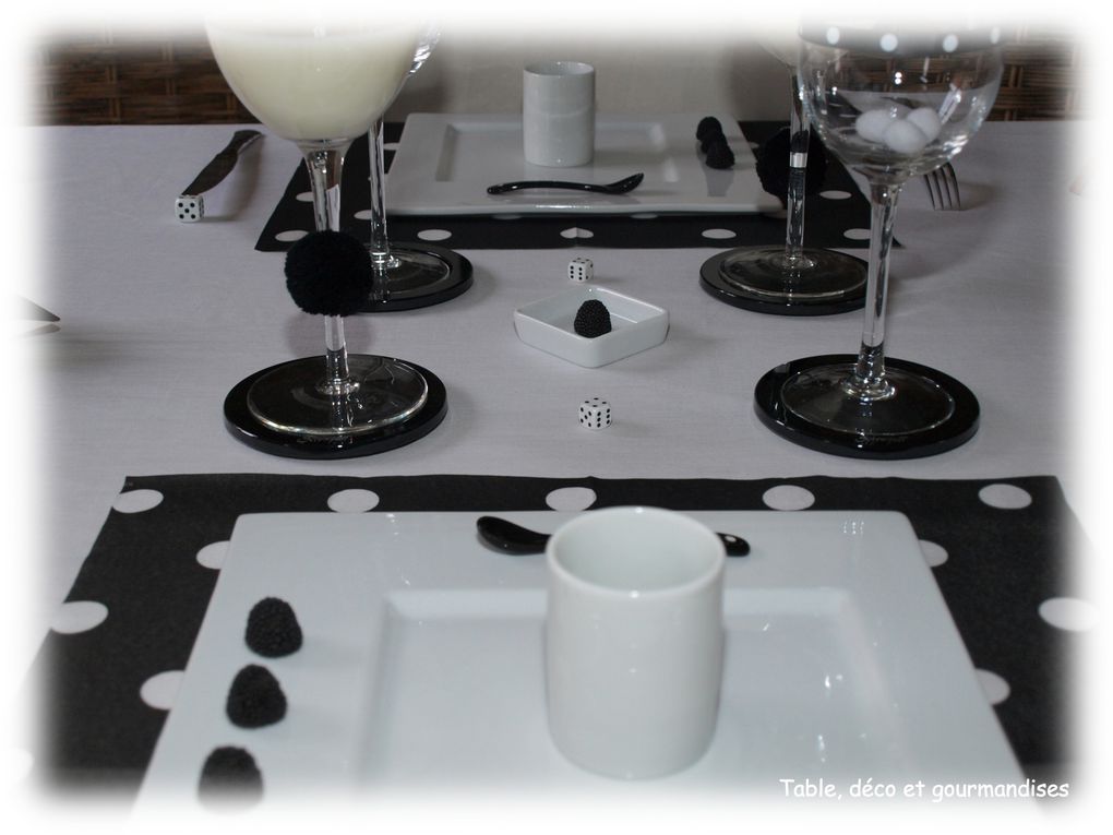 Album - Table-Un-diner-en-Noir-et-Blanc