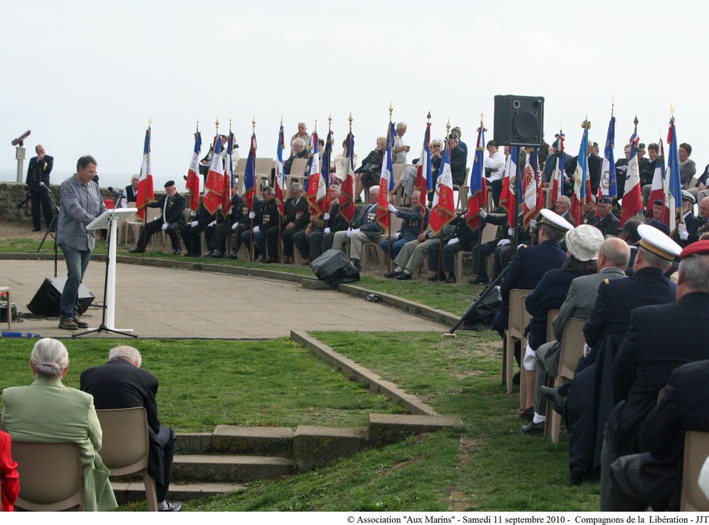 11 septembre 2010-Cérémonie à la mémoire des marins compagnons de la libération morts pour la France au mémorial national de la Pointe Saint Mathieu en Plougonvelin (Finistère)