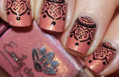 Black Ethnic Lace Manicure (w/ Colour Alike stamping polish and Moyou London plate)