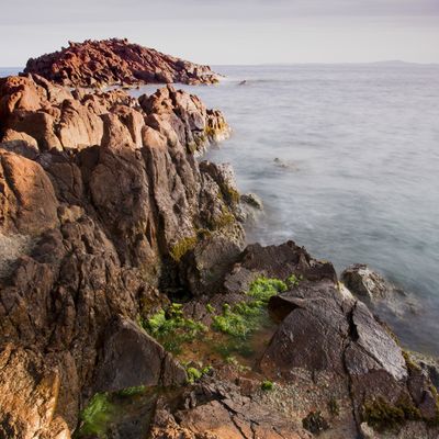 Côté mer posé devant un paysage sublime dont on veut saisir toute sa beauté ..