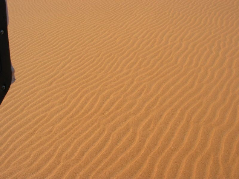 Voyage d'étude géobiologique dans le désert de l'Akakus en Décembre 2006 (pas chaud la nuit >-5°C et 30°C à midi)
aussi voyage à l'intérieur de soi...
énergies intéressantes....