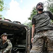 REPORTAGE. "Il y a les chars, les mortiers, ça ne s'arrête jamais" : la lente avancée des troupes ukrainiennes dans le sud du pays