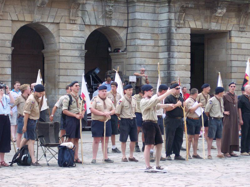 <P class=MsoNormal style="MARGIN: 0cm 0cm 0pt; TEXT-ALIGN: center" align=center><SPAN style="FONT-SIZE: 10pt; FONT-FAMILY: Verdana">Le rassemblement des routiers de France pour la dernière étape du chemin de Saint Jacques de Compostelle. Routiers: Augustin, Henri, Hugues, Anthony, Richard Henri, Antoine, Guillaume, Simon, Thibault et Thomas le chef !</SPAN></P>
<P class=MsoNormal style="MARGIN: 0cm 0cm 0pt; TEXT-ALIGN: center" align=center><SPAN style="FONT-SIZE: 10pt; FONT-FAMILY: Verdana"><?x