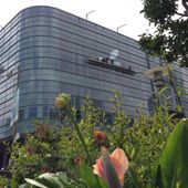 Apple empieza a preparar el Moscone Center dejando ver la decoración de la WWDC