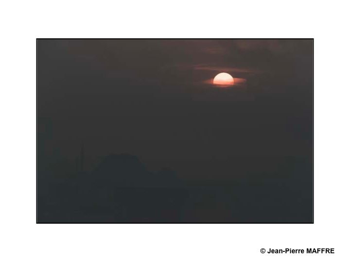 Hang Mua, au nord du Vietnam, est le sommet à partir duquel on peut observer la vallée de la Baie d’Halong terrestre.