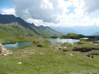 Les lacs Riondet et Cornu. Les trois lacs, avec en premier plan le lac Verdet.