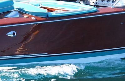 Questions de plaisanciers - faut-il brosser régulièrement son antifouling au mouillage ?