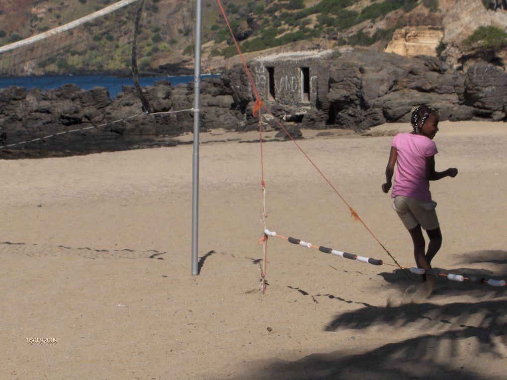 Initiation réalisée sur la plage de Tarrafal le samedi 20 novembre