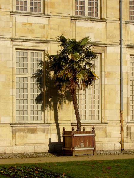 Le plus beau monument du 17è siècle de la ville d'Orléans, jamais achevé ...