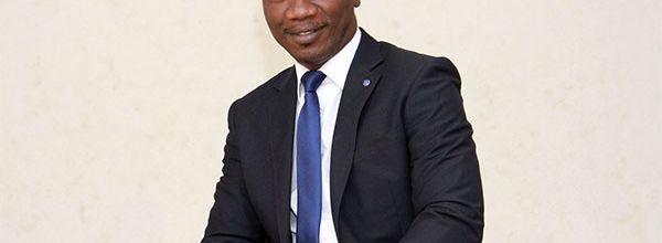 Josué Guébo, écrivain ivoirien. Causerie.