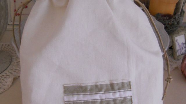 Pochon drap ancien