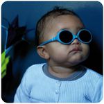 Des lunettes de soleil pour bébés branchés (cadeau)