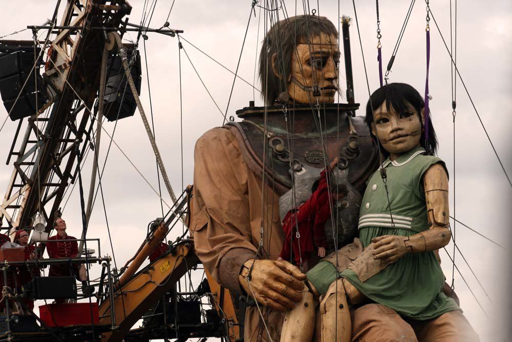 Album - Royal de Luxe Nantes 2009 Geante et Scaphandrier samedi 02