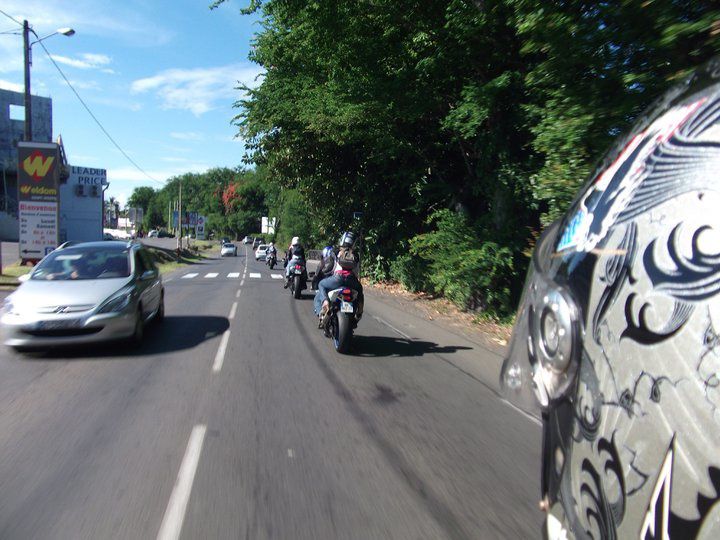 Tour de l'île au départ de St Pierre pour cette première sortie du team. Un bonne vingtaine de GSXR toutes générations confondues s'y sont retrouvées...