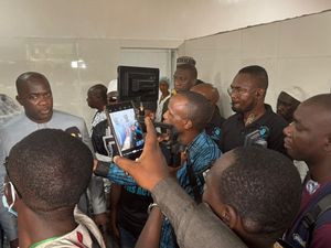 De Salies vers la Guinée : un container pour le 304ème convoi !
