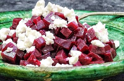 Salade de betterave à la feta de chèvre et l'huile d'argan