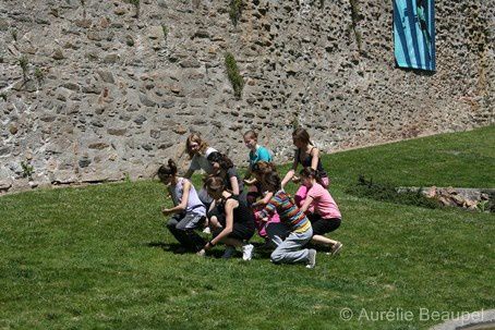 Nicolas Maloufi avec les groupes d'élèves des classes de danse du CRD du Choletais pour une création