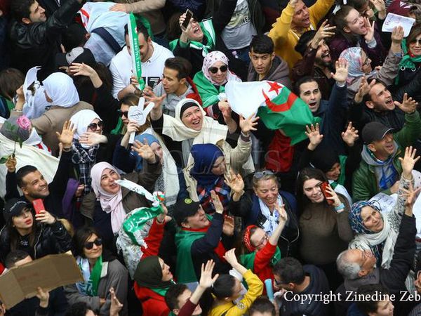 Algerie Hirak un An en images Copyright Zinedine Zebar 