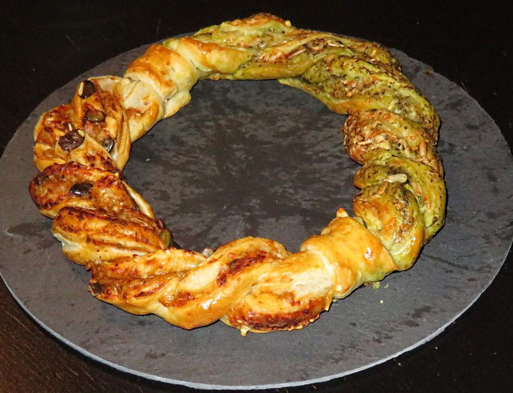 Couronne tressée au pesto et au caviar d'aubergines