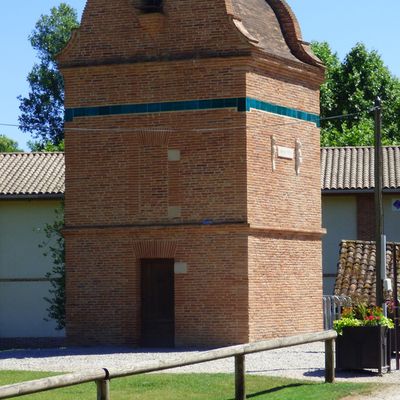 Le pigeonnier du Castela à Saint-Sulpice dans le Tarn.