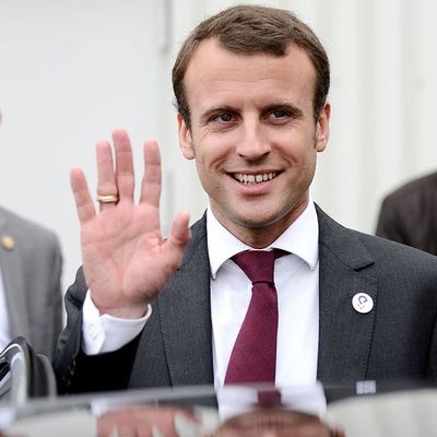 Macron "La démocratie comporte toujours une forme d’incomplétude car elle ne se suffit pas à elle-même."