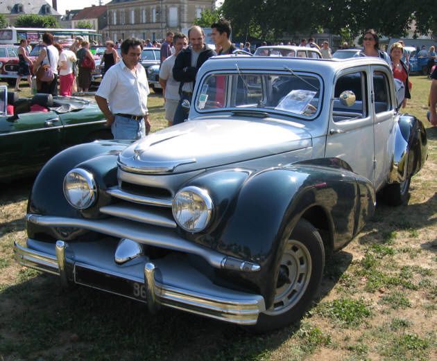 L'ensemble de ses photos sur Le modèle Citroen proviennent du ''net''.