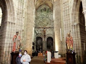 Cathédrale Saint-Tugdual de Tréguier,  le cloître, Bretagne en camping-car