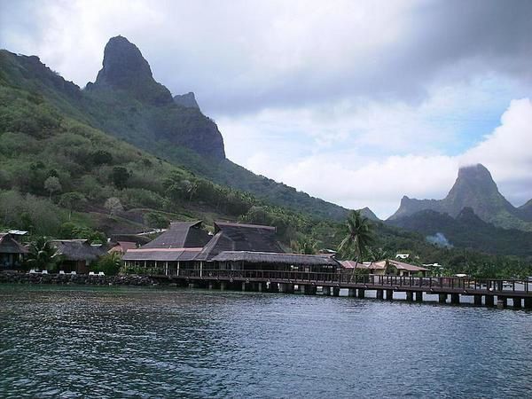  Trois jours sur Moorea, détente aux Tipaniers, plongées et randonnée. 