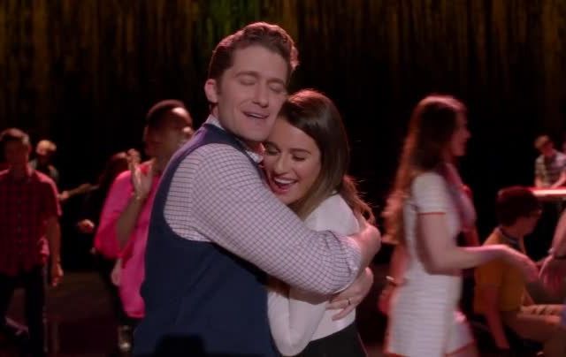 Critiques Séries : Glee. Saison 5. Episode 13. New Directions.