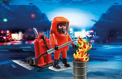 5367 - Pompier avec combinaison de feu
