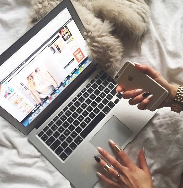 Can you play the sims 4 on a macbook air