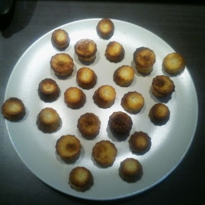 Mini cannelés