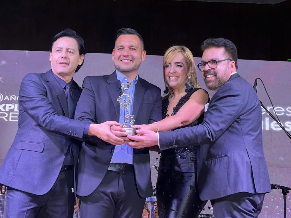 Crema Helados galardonado durante la Cumbre de Líderes Empresariales 2024 en Caracas
