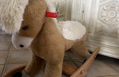 Il était une fois un cheval à bascule.....
