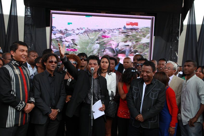 Dans le cadre du IIè anniversaire de la IVèRépublique, le couple présidentiel, Andry et Mialy Rajoelina, a inauguré le «Coliseum de Madagascar» sis à Antsonjombe. 2è partie. Photos: Harilala Randrianarison