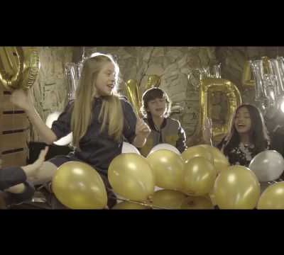 Le monde nous appartiendra -Kids United