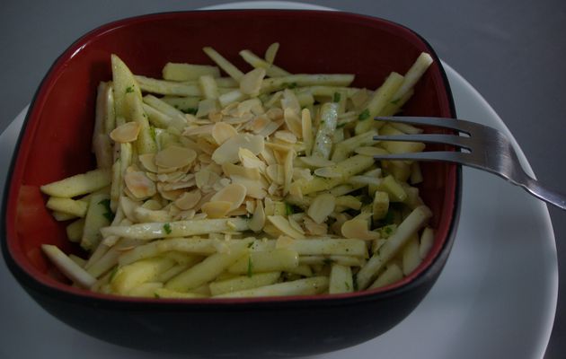 SALADE DE CELERI AUX POMMES