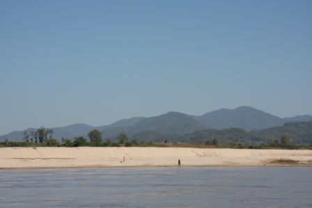 frontière thai et descente du mekong jusque luang prabang