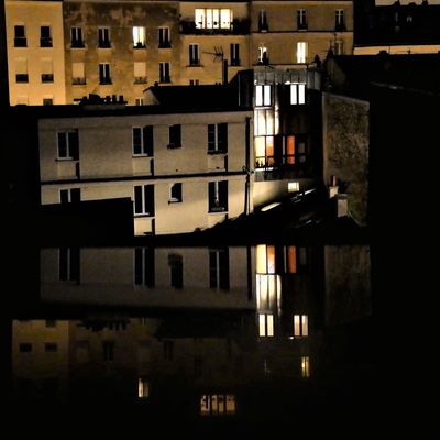 27 décembre. C'est beau une ville la nuit! 