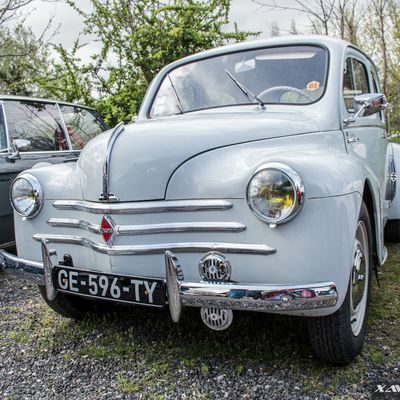 Renault 4CV