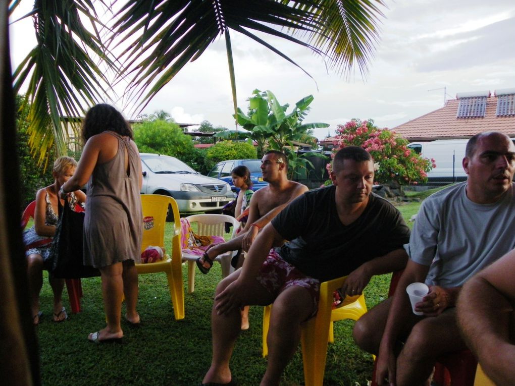 Journée barbecue avec Soleil, Piscine, Musique, Chant et tout et tout...