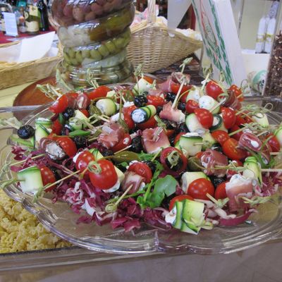 Des plateaux à partager : Anti pasti, charcuterie