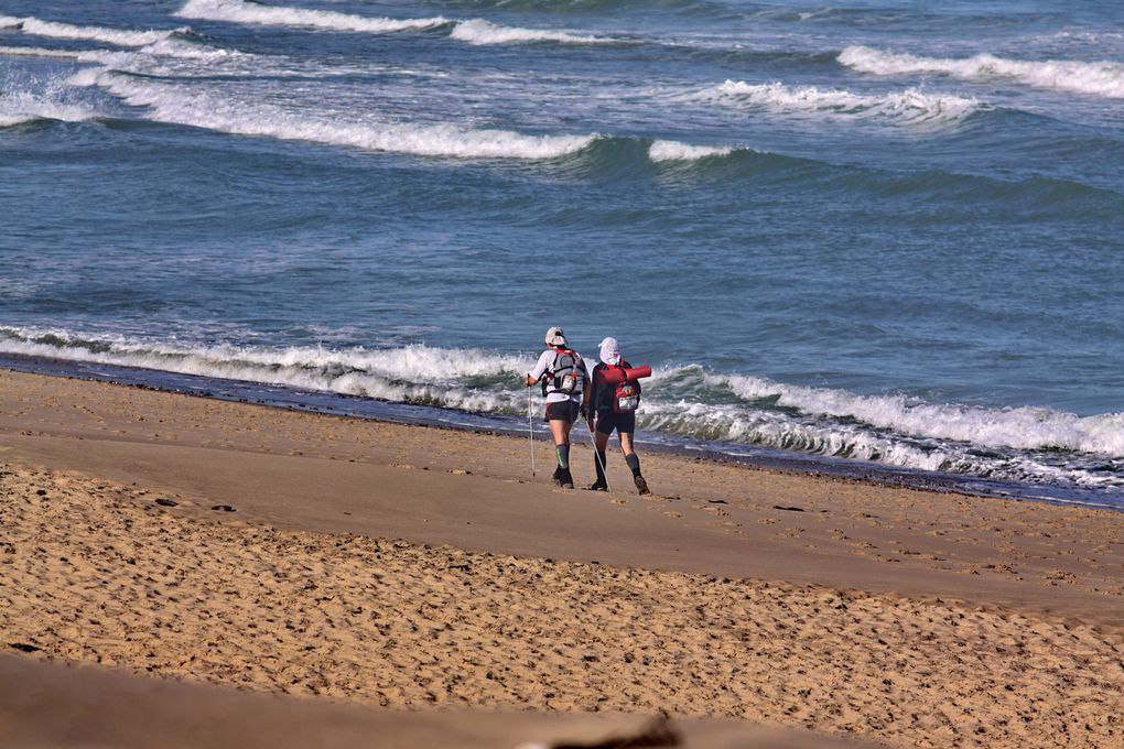 Raid de 217 km, en autosuffisance, en 6 étapes. 