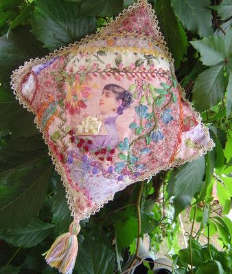 Carré victorien - porte bonheur - VENDU 2009 - réf 07