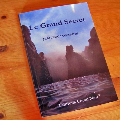 Il faut lire "Le grand Secret"