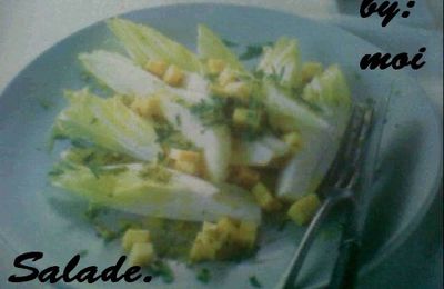 Salade d'endives au poires, pistaches et gouda