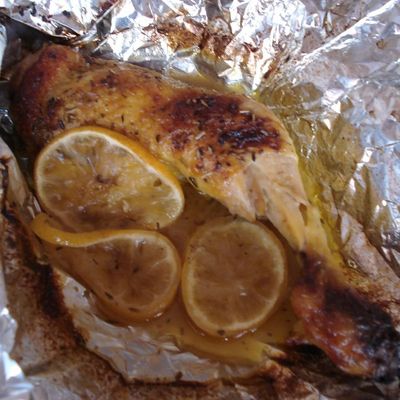 Cuisse de poulet aux herbes et au citron (en papillote) 