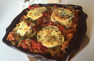 Gratin de pâtes courgette, tomate et fromage Saint-Marcelin